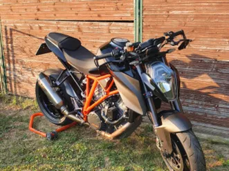 ktm 1290 super duke r