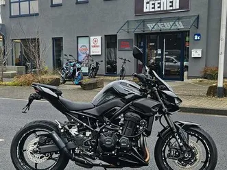 kawasaki z 900 my 25 * 4 cm tiefer * sehr viel zubehör