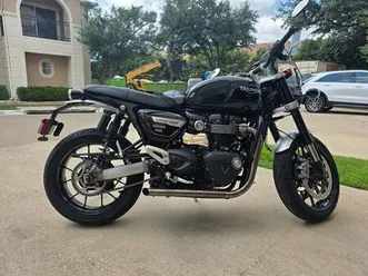 2023 triumph speed twin 1200 with $6k in upgrades