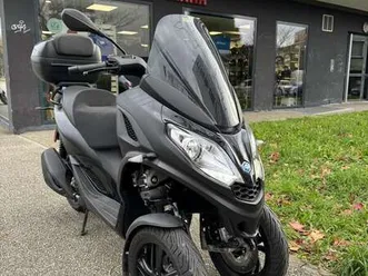 piaggio mp3 300