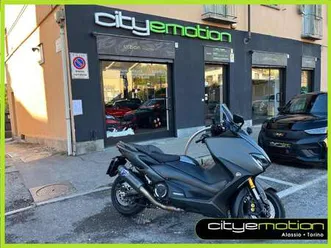 yamaha t-max 560 tech max verde