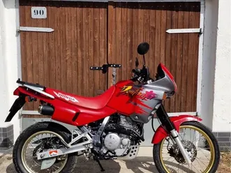 honda nx 650 dominator