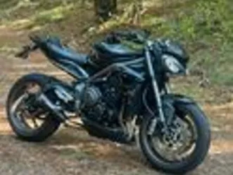 triumph street triple 765 rs 2022
