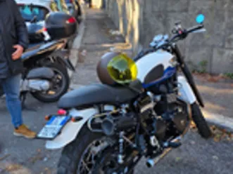 triumph scrambler 900