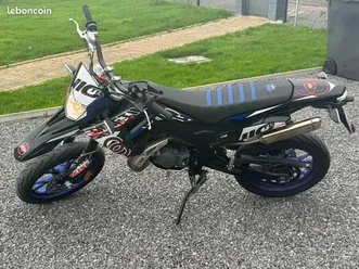 moto gilera 50 smt drifting