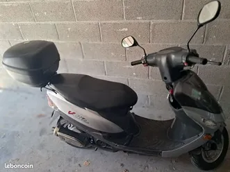 scooter peugeot v-clic 50 cc,
