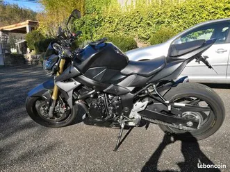 suzuki gsr 750 de 2015 à débattre