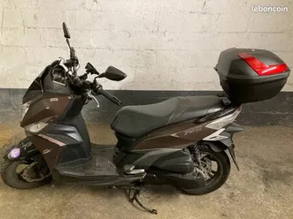 scooter 125 cm3 sym jet 14