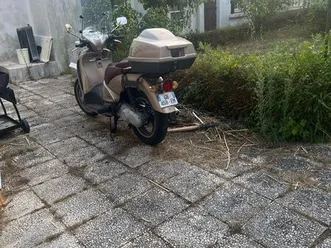 aprilia scarabéo 125