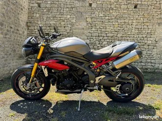 speed triple 1050 r triumph état neuf
