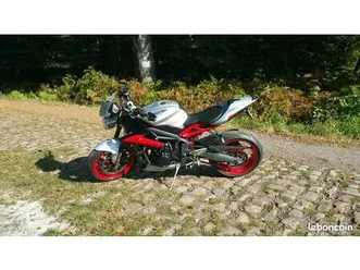 street triple rx grise
