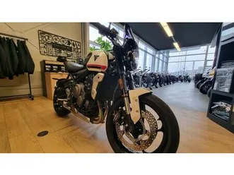 triumph trident 660