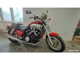 yamaha 1200 v max rouge