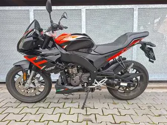 aprilia tuono 125