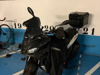 aprilia sr gt 125