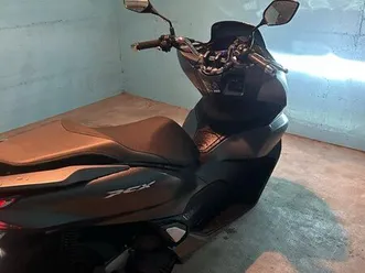 pcx 125 honda scooter
