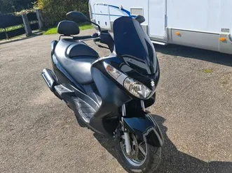 scooter burgman 125