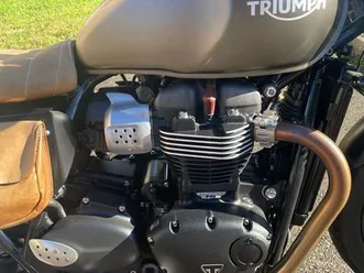 triumph 900