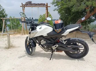 honda cb125r com 26.000km samora correia