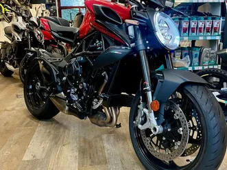 b3 brutale 800 rosso