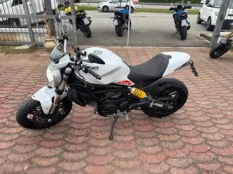 ducati monster 797