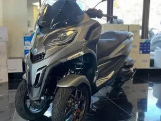 piaggio mp3 530 hpe exclusive 2025