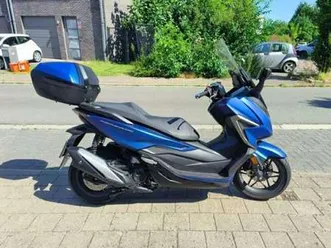 honda forza 350 en état impeccable,