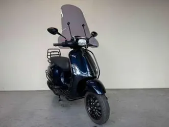 vespa sprint brom 45 km/h, bwj 2022, dark san marino — scooters | vespa — marktplaats