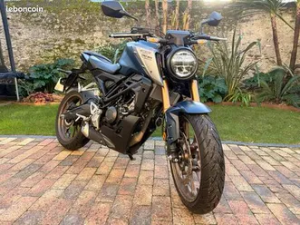 ☀️honda cb 125 r + options- 698km - prête à rouler☀️