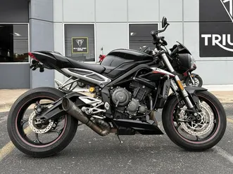 2018 triumph street triple 765 rs