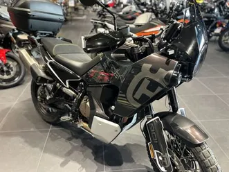 husqvarna norden 901 2022 901 cm3 | moto trail | 18 779 km | noir | 56100 lorient