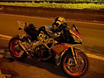 aprilia tuono v4 1100 factory