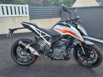 moto ktm 390 duke
