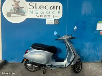 vespa primavera 50 4t ( gris et carbone )
