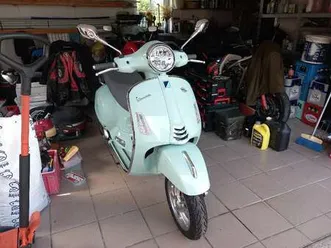 neuwertige vespa gts 300 zu verkaufen