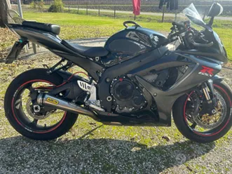 suzuki gsxr 750 k7