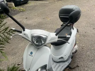 scooter piaggio blanc 50 cc
