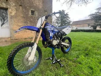 85yz