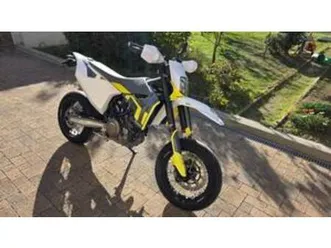 701 supermoto (2022)