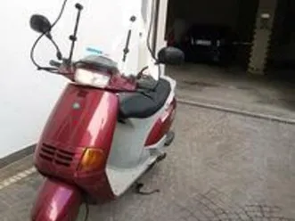 scooter piaggio 2t