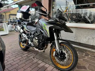 vendo qj motor srt 700 x (2024 - 25) usata a seregno (codice 9891987) - moto.it