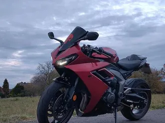 triumph daytona 660 +2000€ vollausstattung