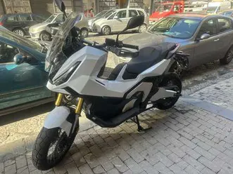 honda x-adv bianco