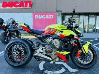 2023 ducati streetfighter v4 lamborghini livery