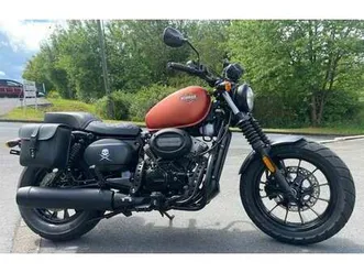 hyosung gv 125 s aquila - 1te hand - top aussattung oranje