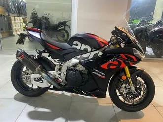 vendo-aprilia-rsv4-1100-factory-2021-24-usata-a-capua-codice-9892081-moto-it