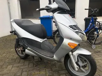 aprilia leonardo 125 , an bastler , nicht fahrbereit