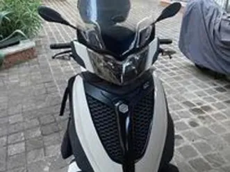 piaggio mp3 300 - 2017