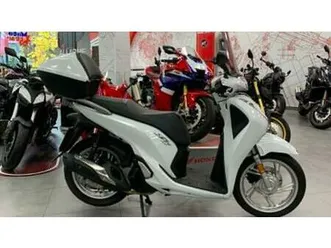 vendo honda sh 150 i (2017 - 19) usata a milano (codice 9892205) - moto.it