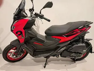 aprilia sr gt 125 sport abs rosso